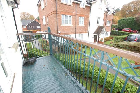 2 bedroom apartment for sale, Oaklands Court, WELWYN, AL6