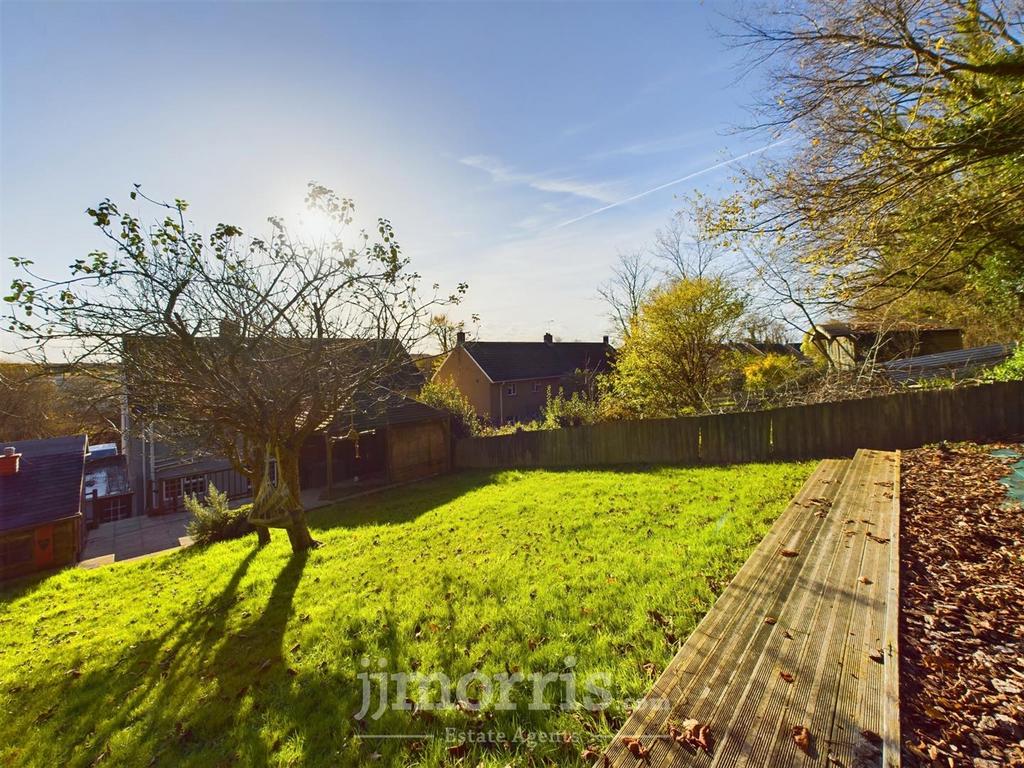 CAM01583 G0-PR0207-STILL018.jpg