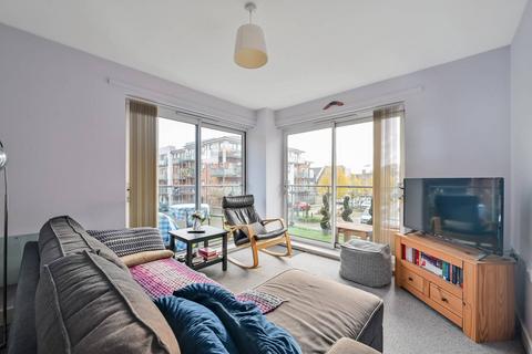 1 bedroom flat for sale, Cherrywood Lodge, Hither Green, London, SE13