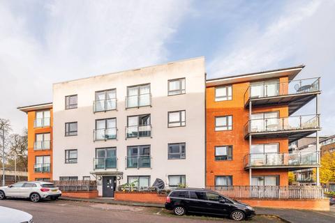 1 bedroom flat for sale, Cherrywood Lodge, Hither Green, London, SE13