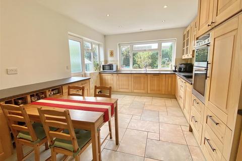 4 bedroom detached house for sale, 12 Larkhill Road, Shrewsbury SY3 8XS