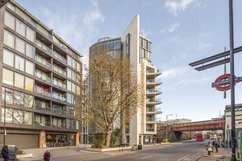 2 bedroom flat for sale, Plaza Gardens, East Putney, London, SW15