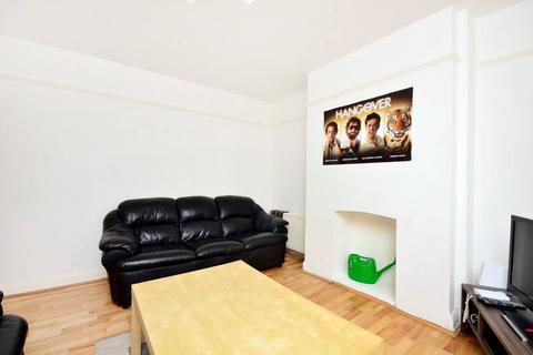 4 bedroom house to rent, Springvale Avenue, Little Ealing, Brentford, TW8