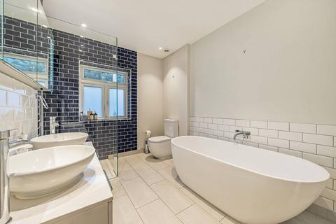 32 Clive Road, Twickenham, TW1 4SG