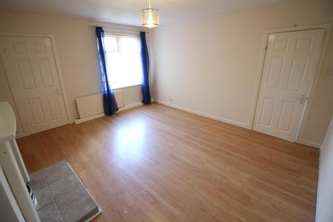 2 bedroom flat to rent, Benton Road, High Heaton, Newcastle Upon Tyne