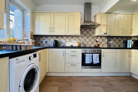 4 bedroom terraced house to rent, Filton Avenue, Horfield, BS7