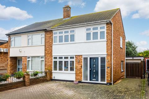 3 bedroom semi-detached house for sale, Mapledene Avenue, Hockley, SS5