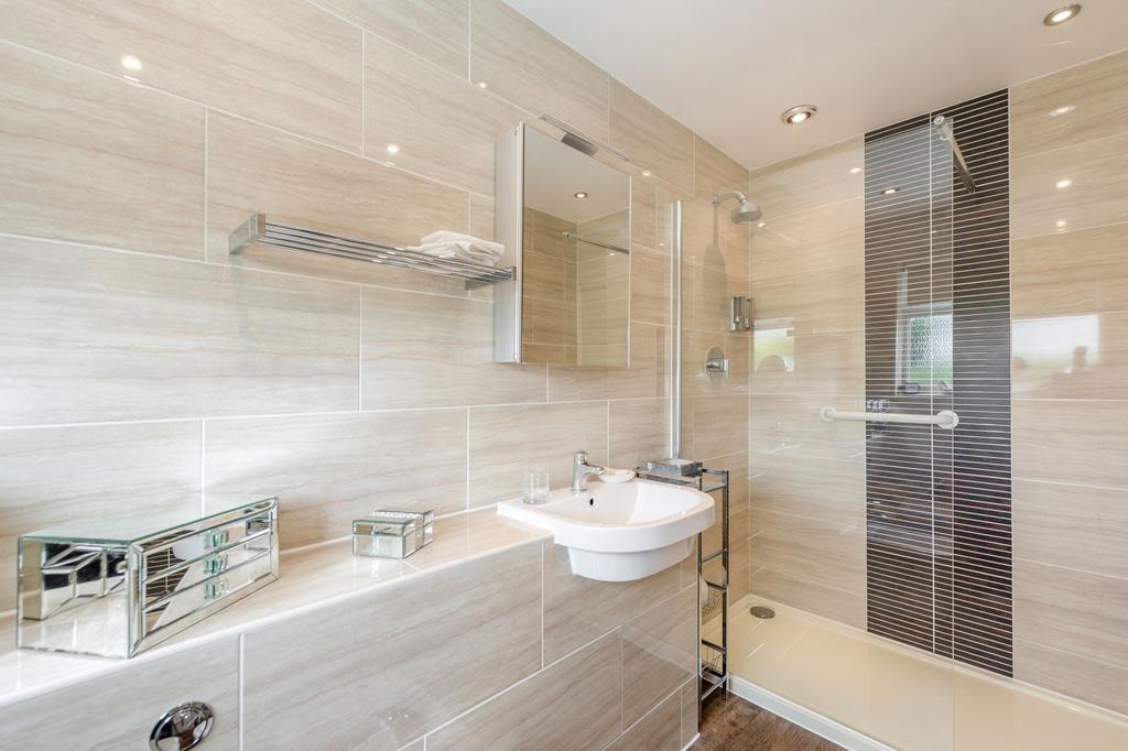 Master en-suite