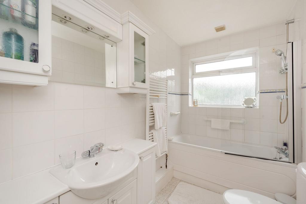 Family bathroom