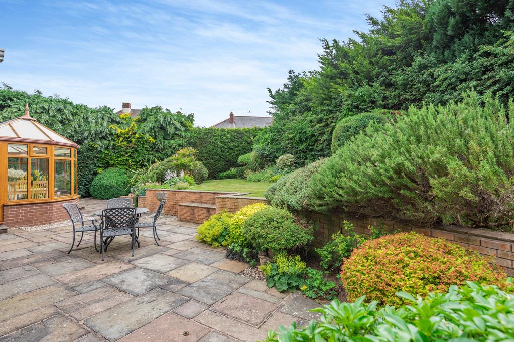 Garden to rear