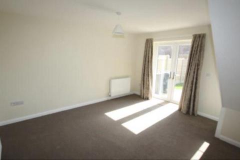 2 bedroom end of terrace house to rent, Dunmow Road, Andover SP10