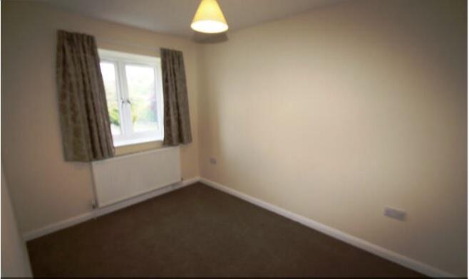 4 Dunmow Road Bedroom 2.jpg