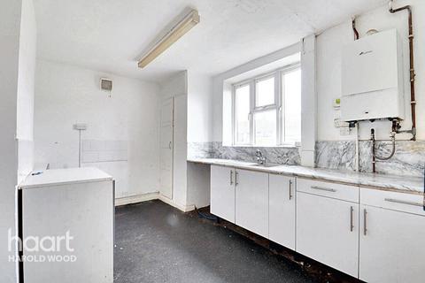 344 Straight Road, Harold Hill, Romford, RM3 7QD