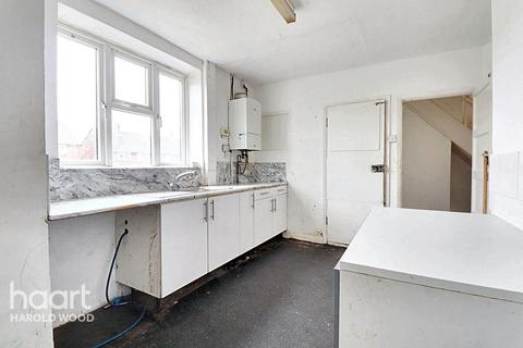 344 Straight Road, Harold Hill, Romford, RM3 7QD