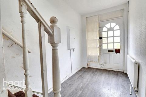344 Straight Road, Harold Hill, Romford, RM3 7QD