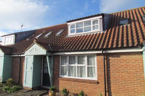 3 bedroom terraced house for sale, Willow Court, Pickering