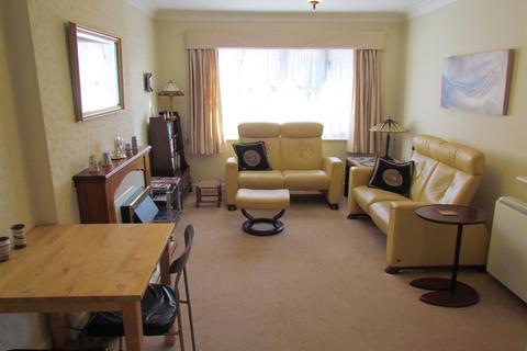 3 bedroom terraced house for sale, Willow Court, Pickering