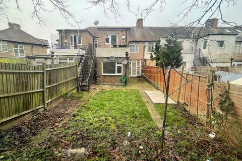 2 bedroom flat for sale, 150B Braemar Avenue, Neasden, London, NW10 0DS