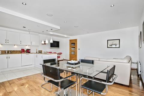 2 bedroom flat for sale, 33/37 Water Street, The Shore, EH6 6SZ