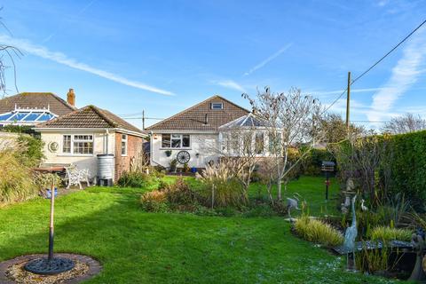 3 bedroom chalet for sale, Hengistbury Road, Barton on Sea, New Milton, BH25