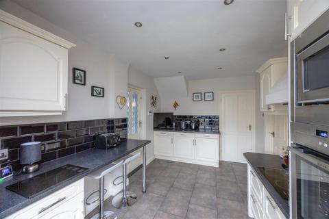 18 Stenton Road, Sheffield, S8 7RN