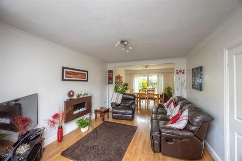 18 Stenton Road, Sheffield, S8 7RN
