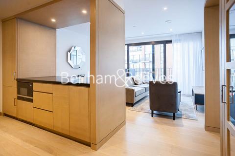 2 bedroom apartment to rent, Viaduct Gardens, London SW11