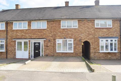 3 bedroom terraced house for sale, Penzance Gardens, Harold Hill