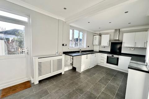 3 bedroom terraced house for sale, Penzance Gardens, Harold Hill