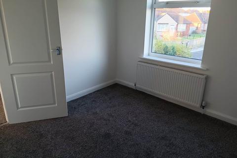 3 bedroom semi-detached house to rent, Challoner Road, Hartlepool