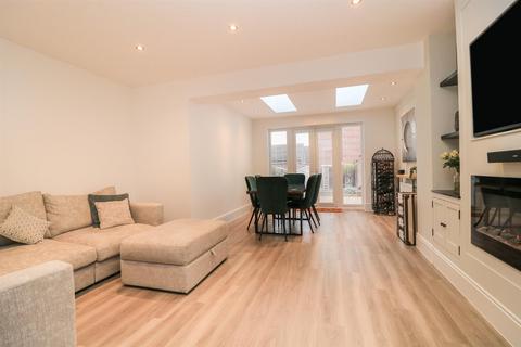 27 Ager Road, Witham, CM8 1YT