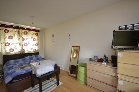 4 bedroom end of terrace house to rent, Dirac Road, BRISTOL BS7