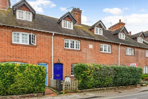 2 bedroom terraced house to rent, Little London, Chichester, PO19