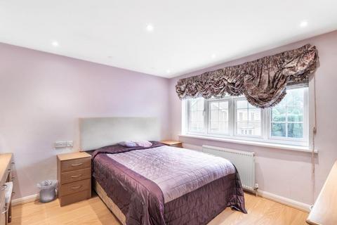 7 Linden Close, Stanmore, HA7 3NW
