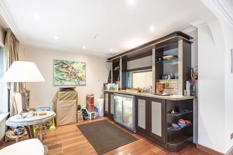 7 Linden Close, Stanmore, HA7 3NW