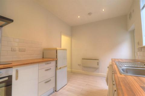 Studio to rent, Port Street, Evesham