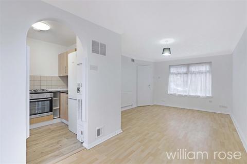 3 bedroom semi-detached house for sale, Goldhaze Close, Woodford Green IG8