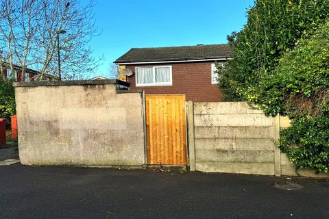 98 North Walk, New Addington, Croydon, CR0 9ER