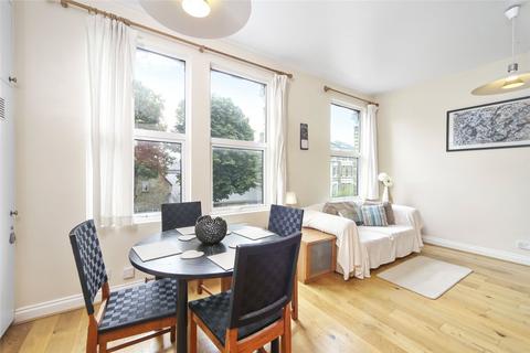 2 bedroom apartment to rent, Coverdale Road, London, W12