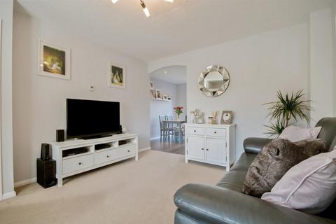 12 Collingwood Way, Shoeburyness, Southend-on-sea, SS3 8BT