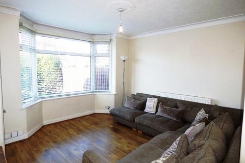 3 bedroom semi-detached house for sale, Raynville Mount, Leeds LS13