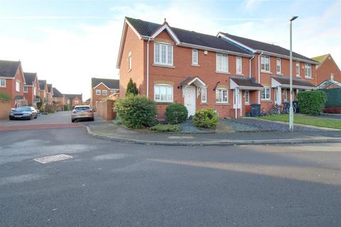 3 bedroom end of terrace house for sale, Harness Close, Hempsted, Gloucester