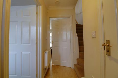 3 bedroom end of terrace house for sale, Harness Close, Hempsted, Gloucester