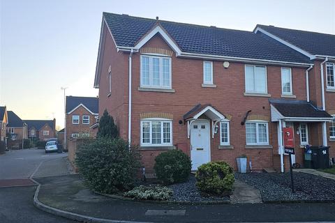 3 bedroom end of terrace house for sale, Harness Close, Hempsted, Gloucester