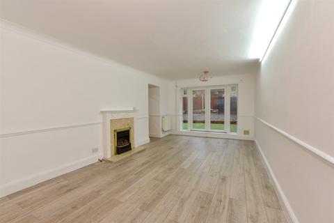 3 bedroom terraced house for sale, Rantree Fold, Lee Chapel South, Basildon, Essex