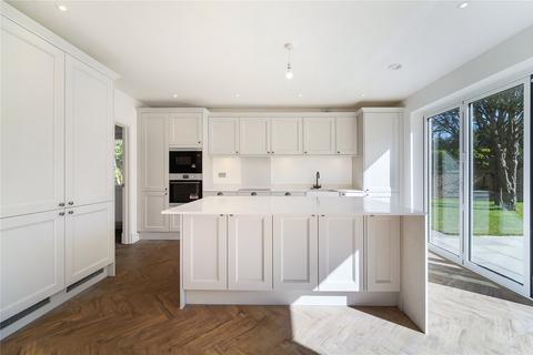 4 bedroom detached house for sale, Boxhill Road, Tadworth, Surrey, KT20