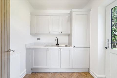 4 bedroom detached house for sale, Boxhill Road, Tadworth, Surrey, KT20