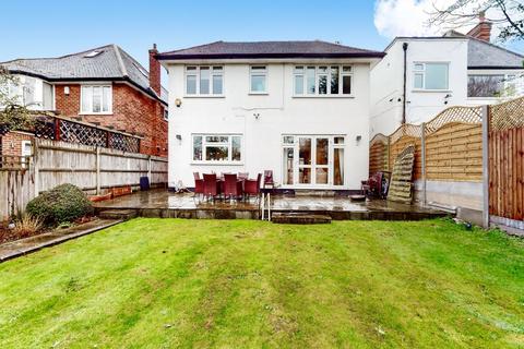 4 bedroom detached house to rent, Pebworth Road, Harrow, Greater London, HA1