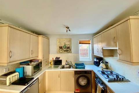 1 bedroom flat for sale, Delves Way, Hampton Centre