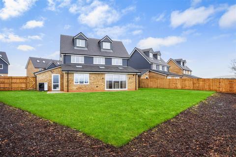 4 bedroom detached house for sale, Stapleford Road, Stapleford Abbotts